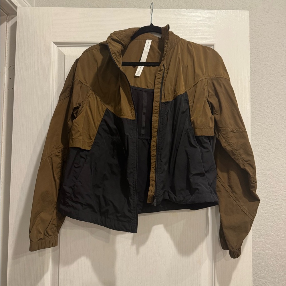 Lululemon Evergreen Cropped Full Zip Hoodie